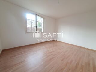  Maison � vendre 7 pi�ces 303 m�