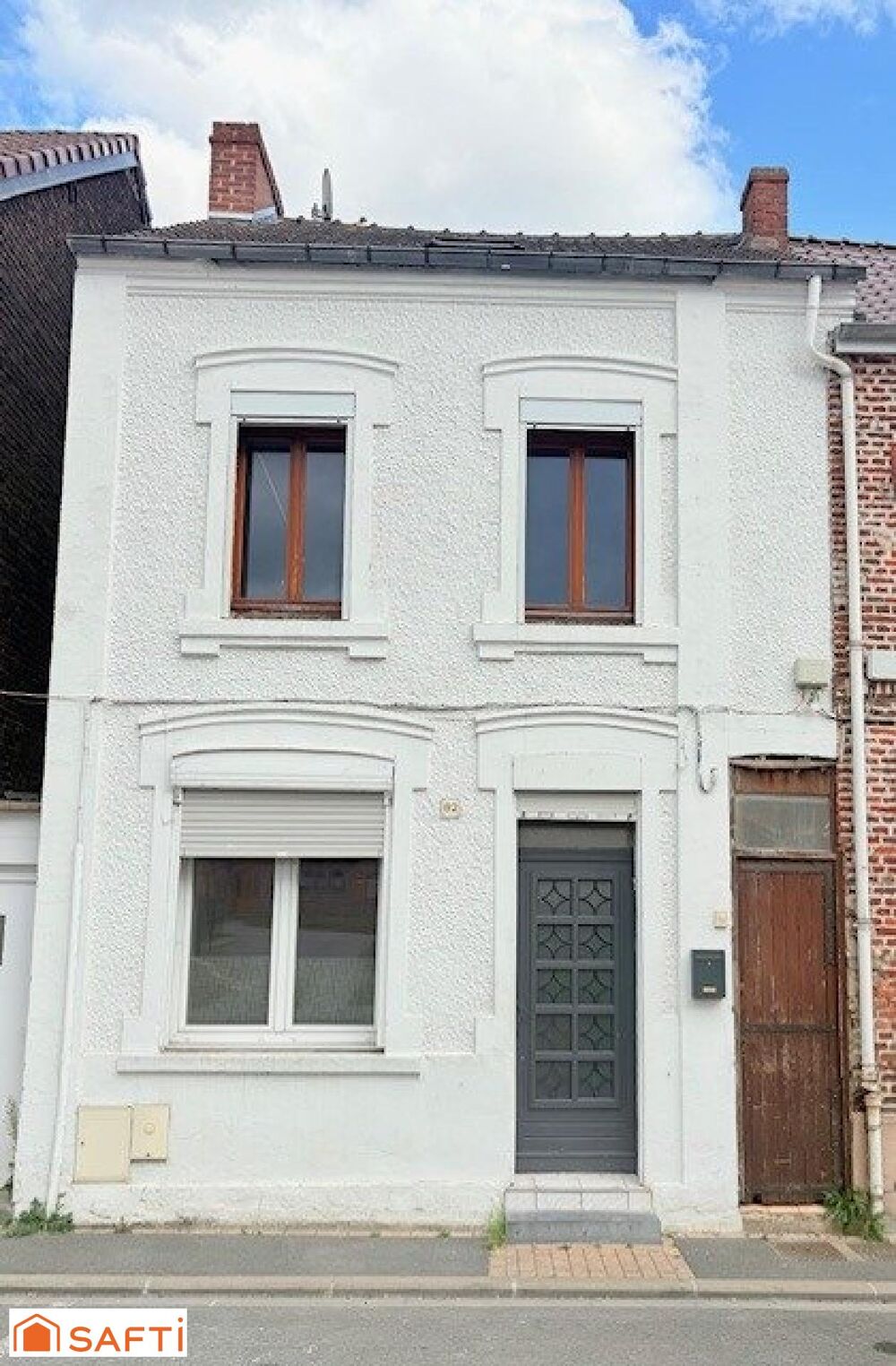 Vente Maison À vendre – Maison semi individuelle à Trith-Saint-Léger avec Garage fermé Parcelle de 698 m² Trith-saint-leger
