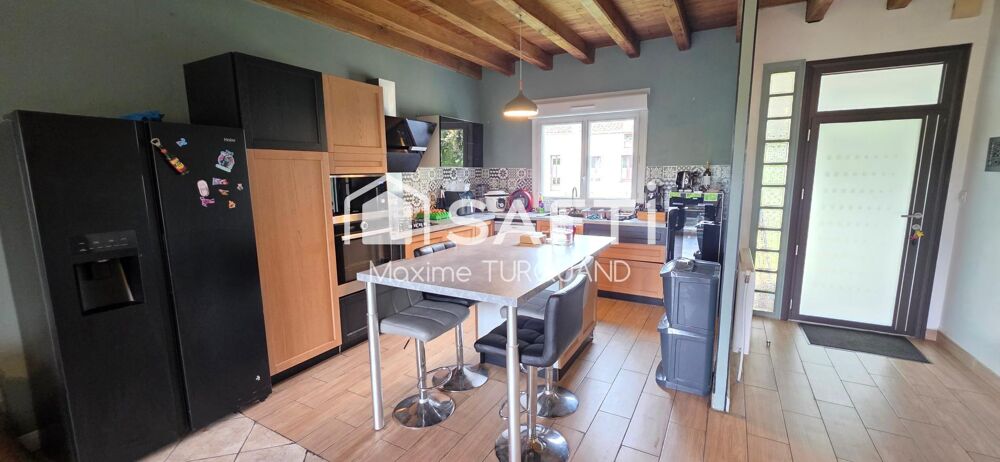 Vente Maison Pavillon sur sous-sol 187m², 5 chambres, 2500m² de terrain. Cheffois