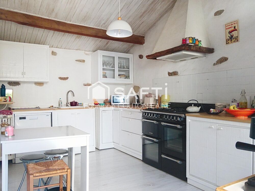 A Aizenay, maison de caractère de 152 m² avec 5 ch