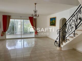  Maison  vendre 6 pices 208 m