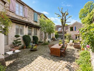  Maison à vendre 6 pièces 358 m²