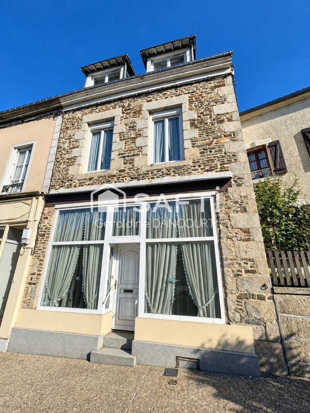 Maison 7 pièces 200 m² · à Pre-en-Pail-Saint-Samson · 200 m² · 106 600 €