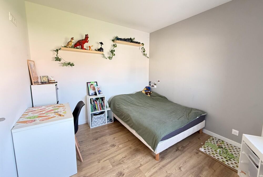 Vente Maison Superbe maison de 112m2 sur un terrain de 600m2. Cubzac-les-ponts