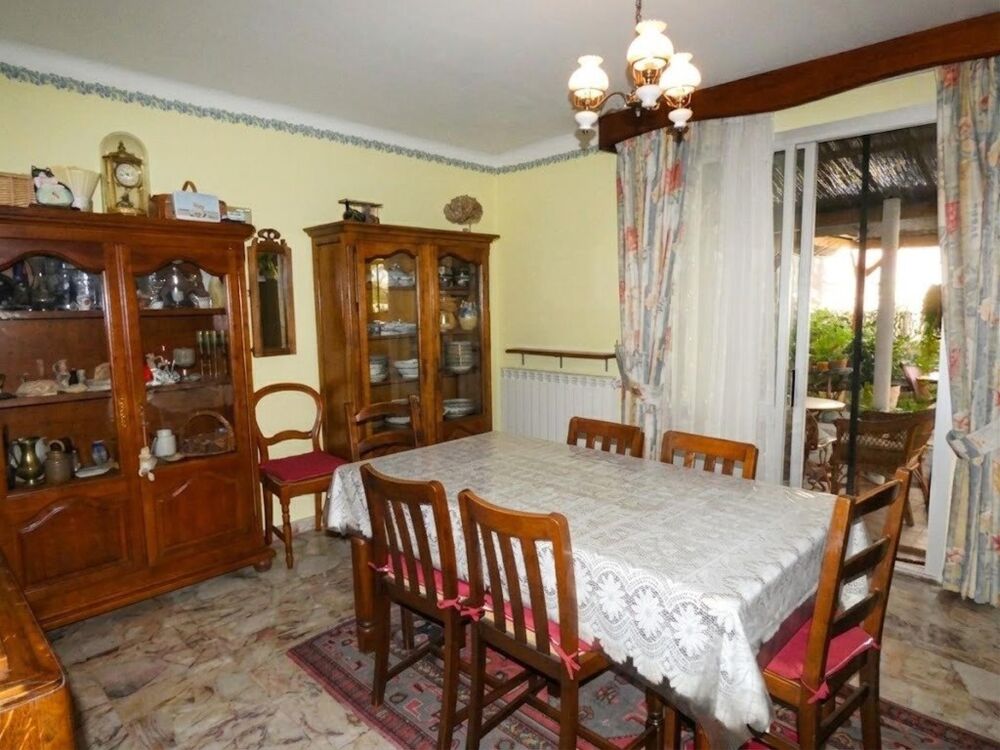 Vente Maison Maison T5 de 105m², 4 chambres, avec garage et jardin arboré Esperaza