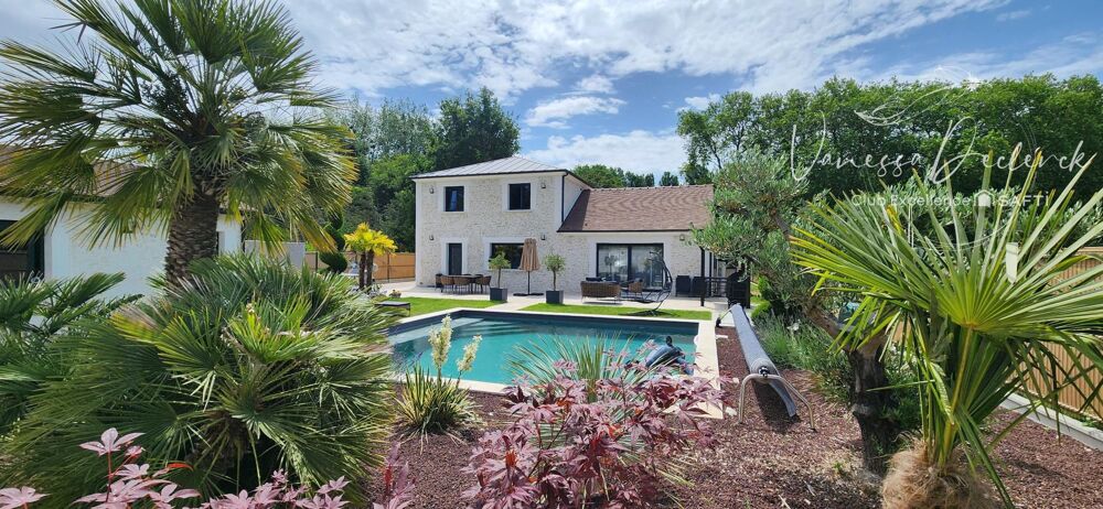 Maison contemporaine 4 chambres avec piscine et double garage