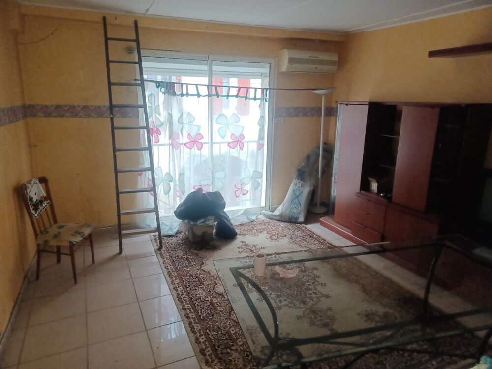 Vente Maison Une maison de 110m2 3 chambres 2 salles d'eau cour intérieure Cessenon-sur-orb