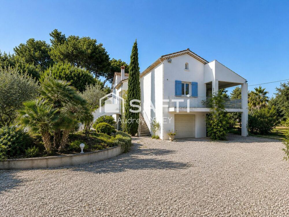 Vente Maison BIEN À L'ESPRIT FAMILIAL ET ESTIVAL PROPRIÉTÉ DE CHARME, ÉCRIN DE VERDURE & PISCINE - CALME ABSOLU Sanary-sur-mer