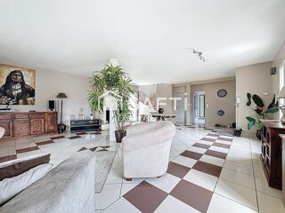  Maison � vendre 7 pi�ces 170 m�