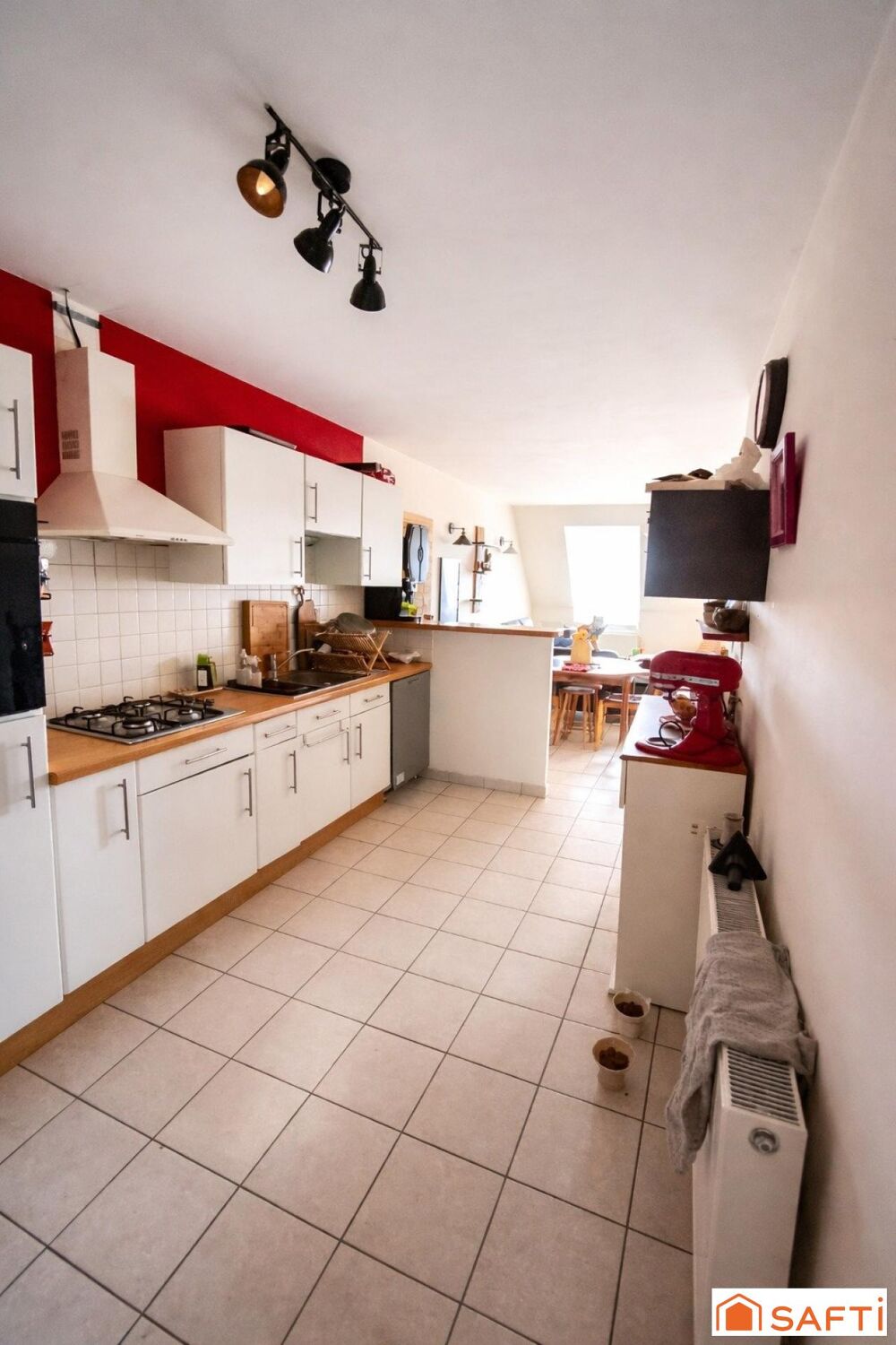 Appartement 80 m² - Garage - Proche plages.