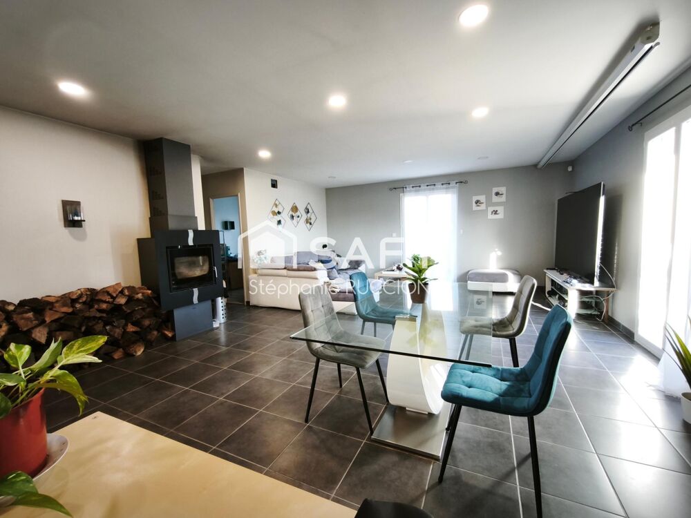 Vente Maison Villa contemporaine de plain-pied avec piscine et grand garage Marcilloles