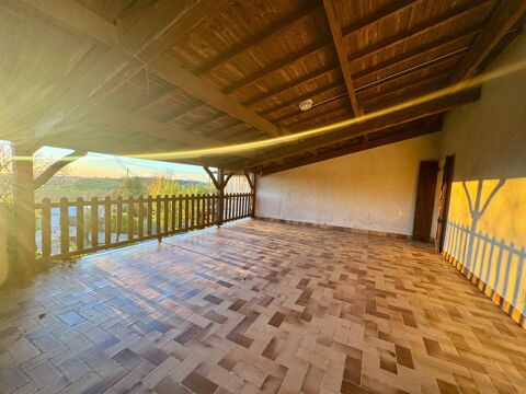   Maison de village avec grand garage et terrasse Maison - 4 pi�ce(s) - 84 m�