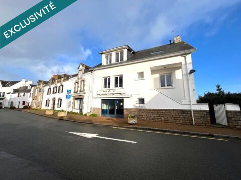 Local commercial 45 m2 centre village, proche tout autre commerces, &eacute;coles, m&eacute;decins. 99900 56760 Penestin