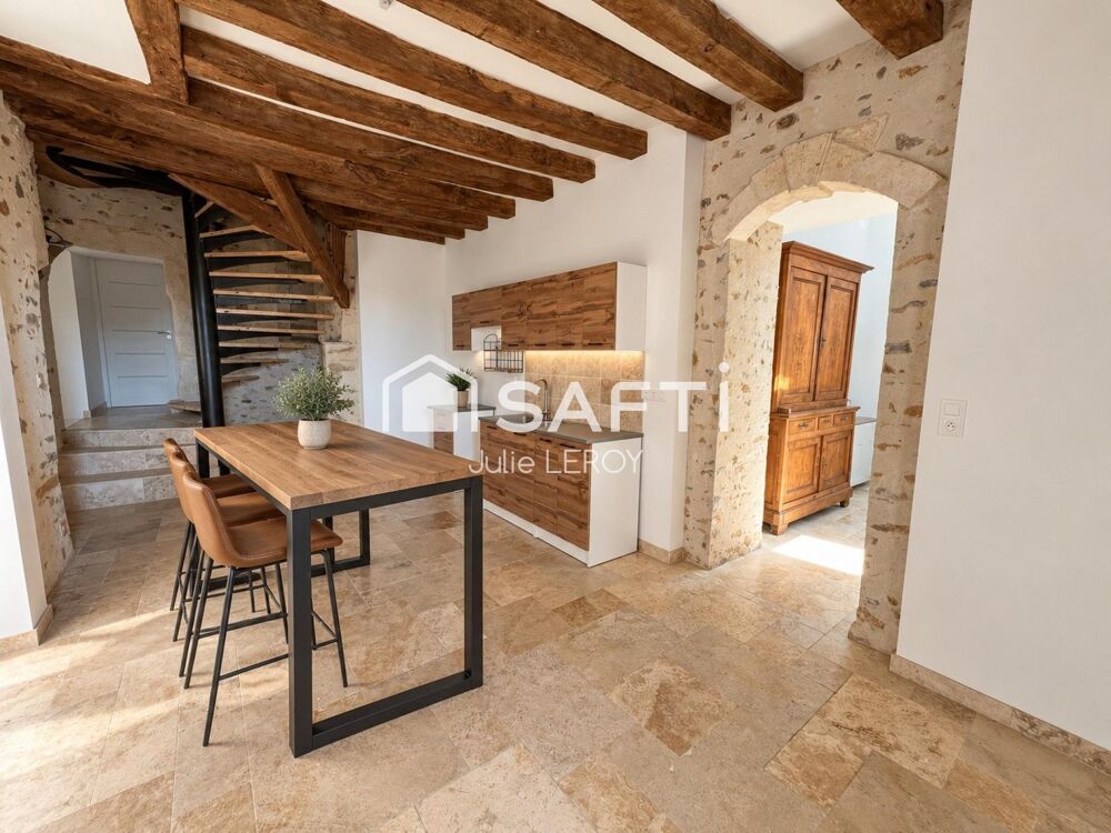 Vente Maison Propriété d'exception au cœur d'un ancien domaine religieux - Joué-en-Charnie (72540)...Il est des lieux qui ne se décrivent pas Joue-en-charnie