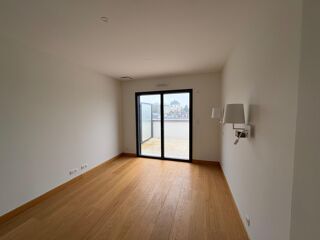  Appartement � vendre 4 pi�ces 160 m�