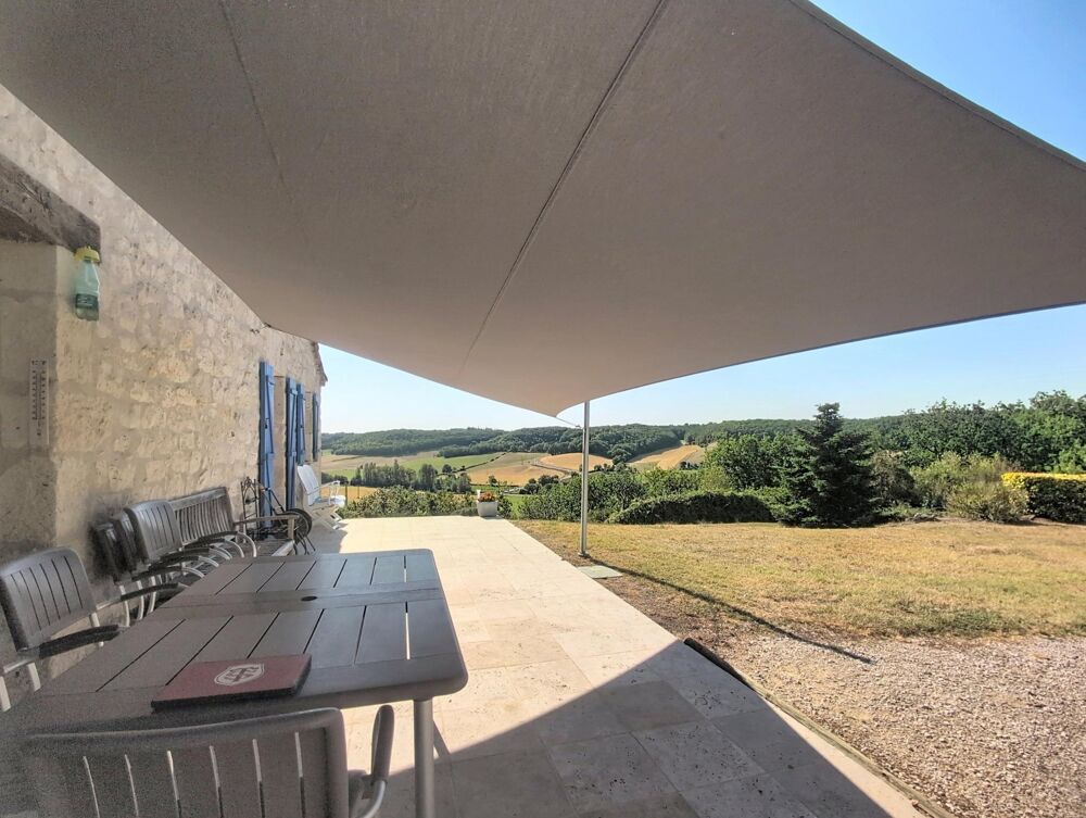 Élégante Maison en Pierre du Quercy  Vue Panoramique, Piscine & 1 Ha de Nature