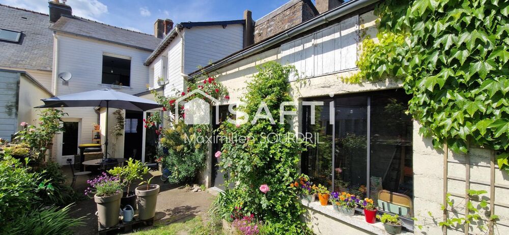 Vente Maison Maison centre-ville avec dépendance et jardin. Sixt-sur-aff