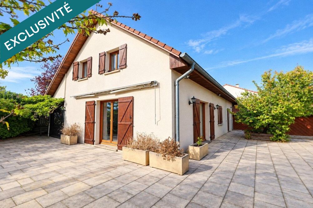Vente Maison Grande maison familiale avec jardin et piscine. Plesnois