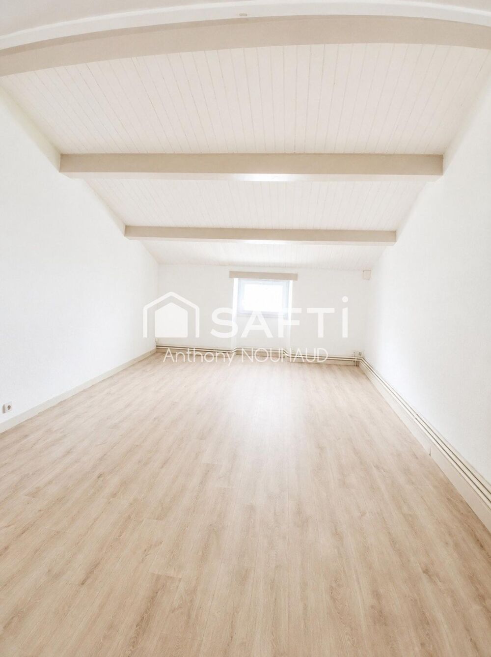 Vente Immeuble Immeuble pour investissement locatif. Cognac
