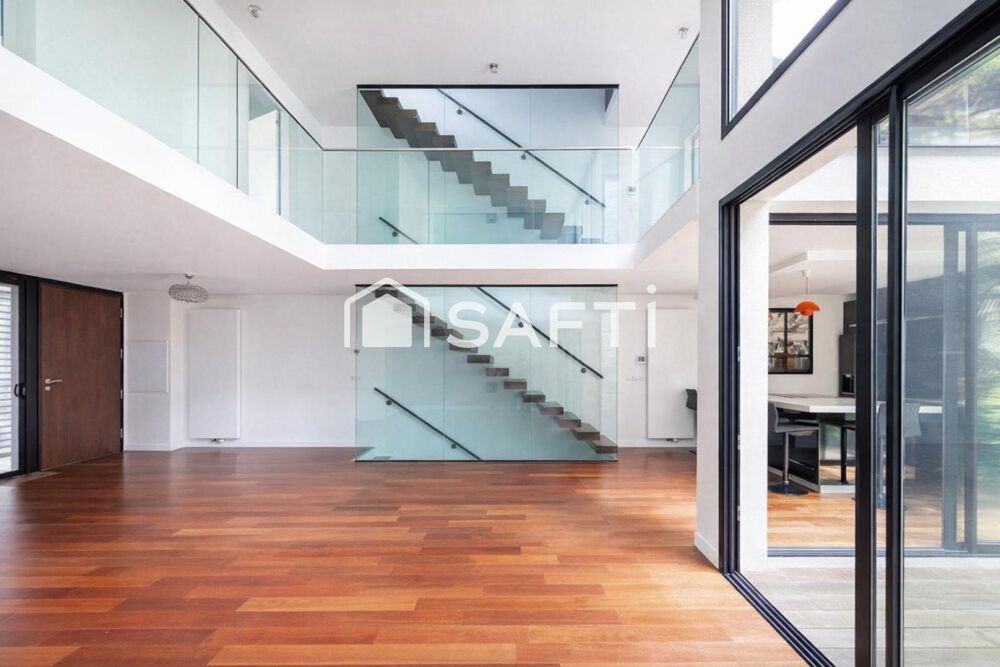 Loft familial d'exception avec patio et 4 parkings