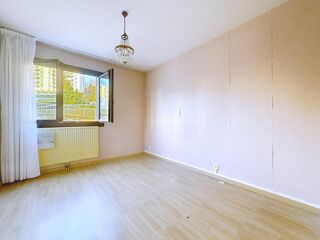  Appartement � vendre 5 pi�ces 84 m�