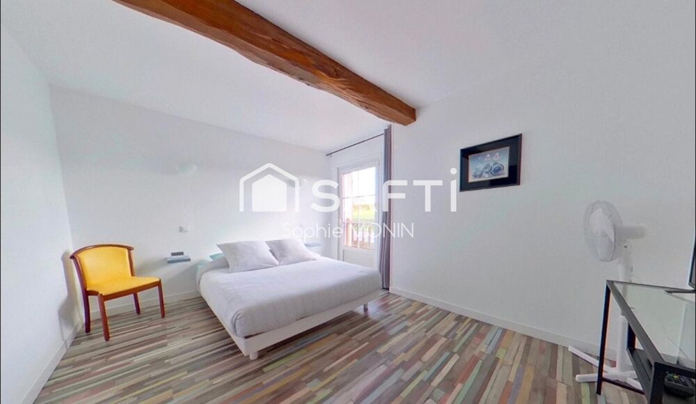 ARBIGNY  MAISON EN PIERRE DE 365 M², AVEC GRANGE ET 5500m² DE TERRAIN