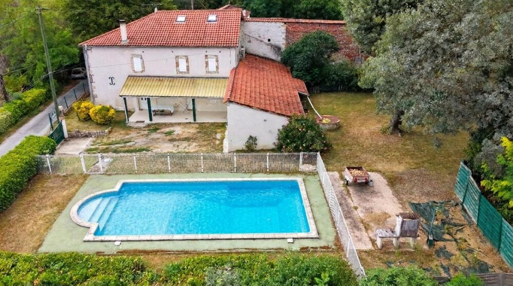 5 CHAMBRES ET PISCINE
