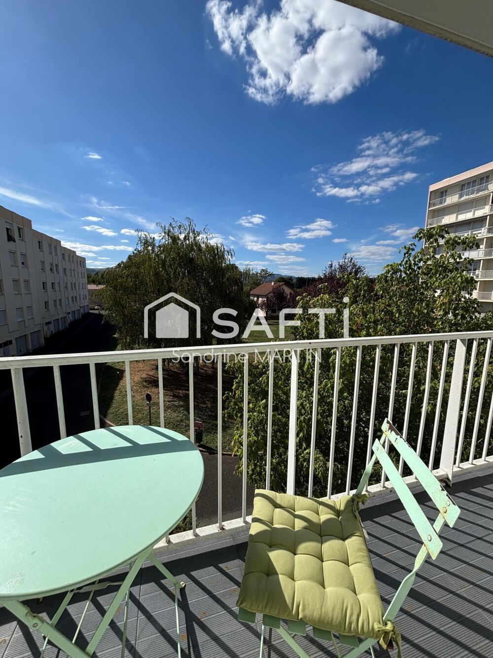 Appartement meublé T4 bis, 92m2, ascenseur et parking privé