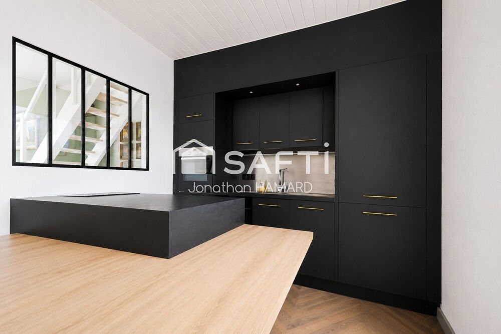 Vente Appartement Superbe duplex rénové avec vue imprenable sur l'Erdre et l'Île de Versailles Nantes