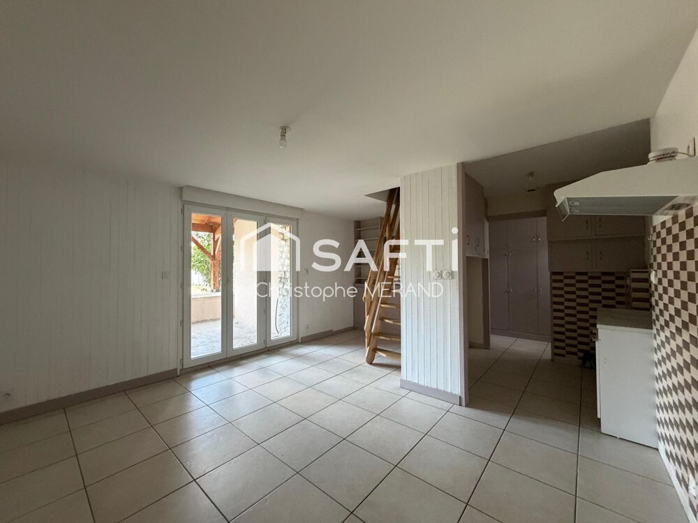 Vente Maison Maison rénovée  avec terrain sans vis-à-vis dans le centre de DANGE SAINT ROMAIN Ideal investisseur Dange-saint-romain