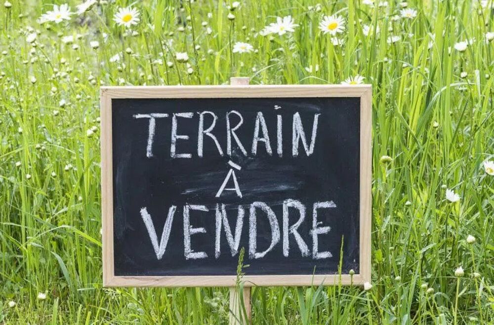 Vente Terrain TERRAIN CONSTRUCTIBLE avec PC Purgé Venissieux