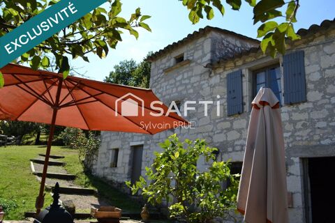   Ferme quercynoise de charme avec vue et d�pendances Maison - 8 pi�ce(s) - 160 m�