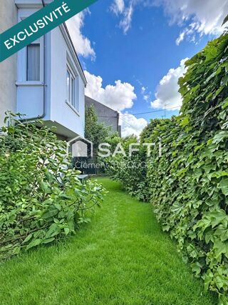  Immeuble à vendre 220 m² Tours