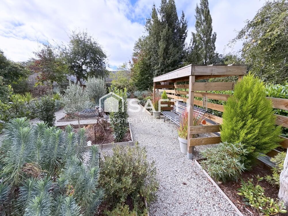 Vente Maison Maison de village avec 3 chambres et grand jardin, à proximité de Gorron ! Vieuvy