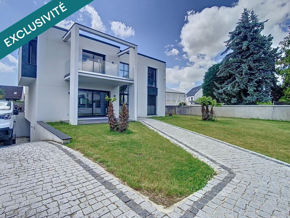 MAISON CONTEMPORAINE DARCHITECTE 246 M² PISCINE CHAUFFÉE ET PRESTATIONS HAUT DE GAMME