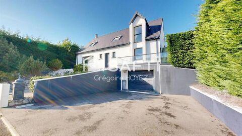   Maison contemporaine avec piscine � volumes, confort et prestations premium Maison - 5 pi�ce(s) - 210 m�