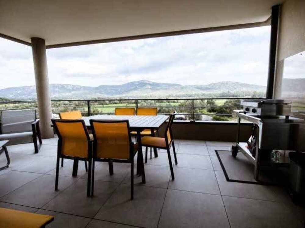 Vente Appartement Superbe T3 d'environ 72 m², aucun travaux à prévoir. Porto-vecchio