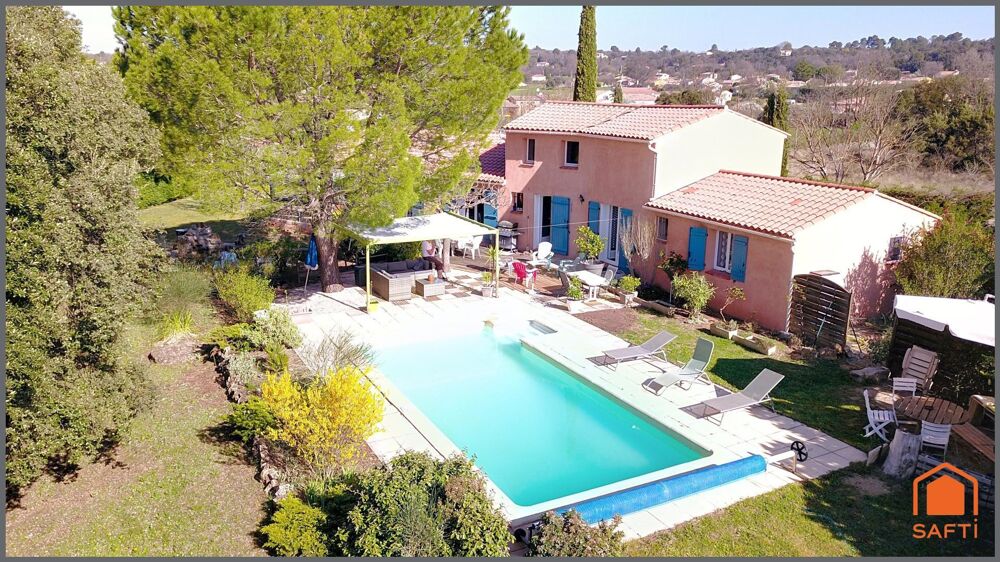 Villa de 167m² sur 2341m² de terrain avec piscine et grand garage