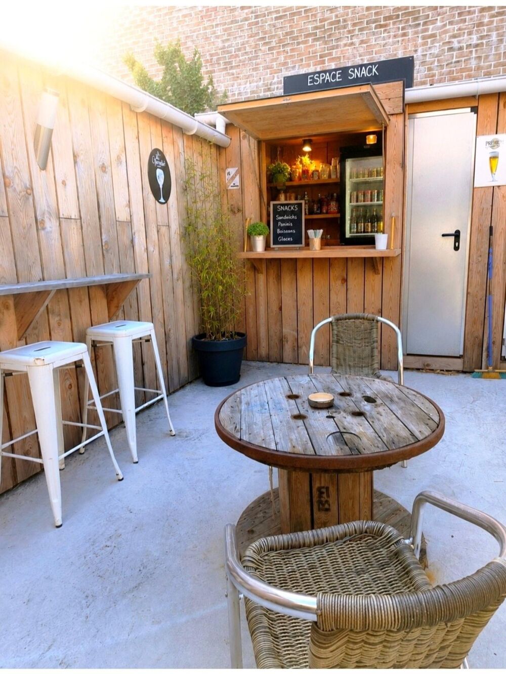  Fond de commerce Bar, Tabac, FDJ, PMU  avec très belle terrasse extérieure, Aix-noulette