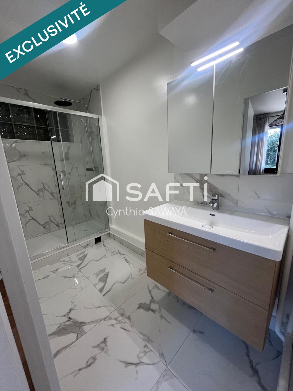 Vente Appartement Studio complètement rénové dans une résidene avec ascenseur, place de parking couverte et cave de 15m2! Boulogne-billancourt