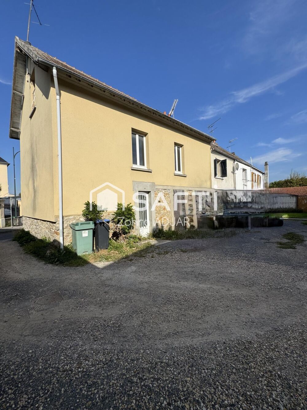 Maison de ville spacieuse 122 m² avec grand garage  Juilly