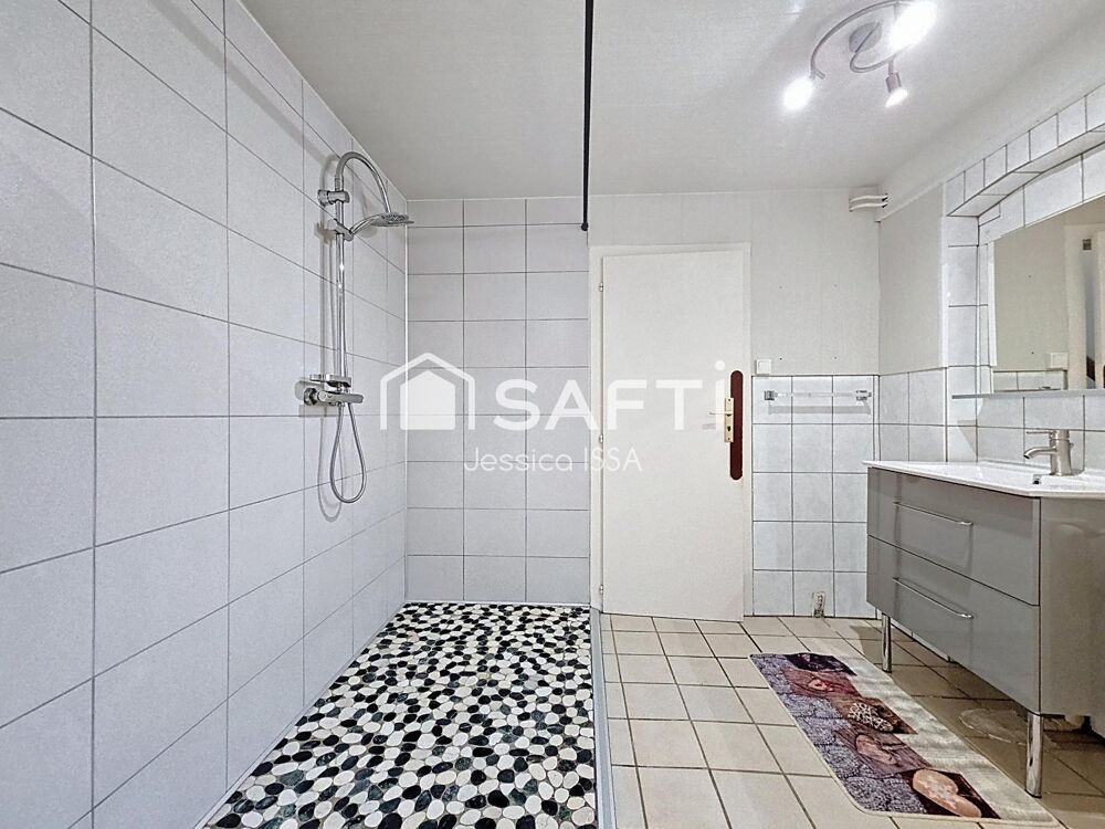 Maison semi-mitoyenne