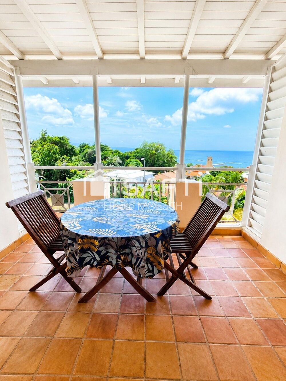 Vente Appartement Sutdio avec magnifique vue mer à Tartane à deux pas de la plage ! La trinite