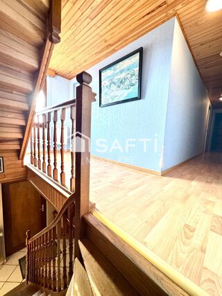  Maison  vendre 8 pices 172 m