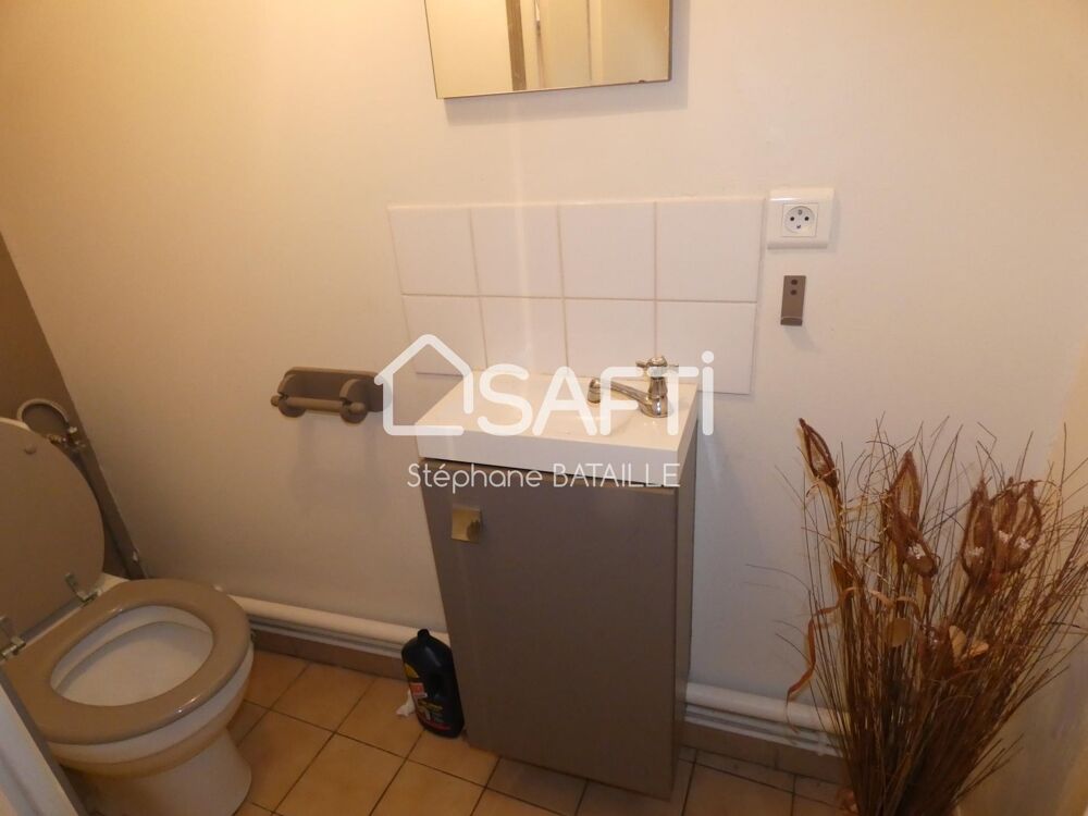 Vente Maison Maison 6 pièces. 159m2. Mazeuil Mazeuil
