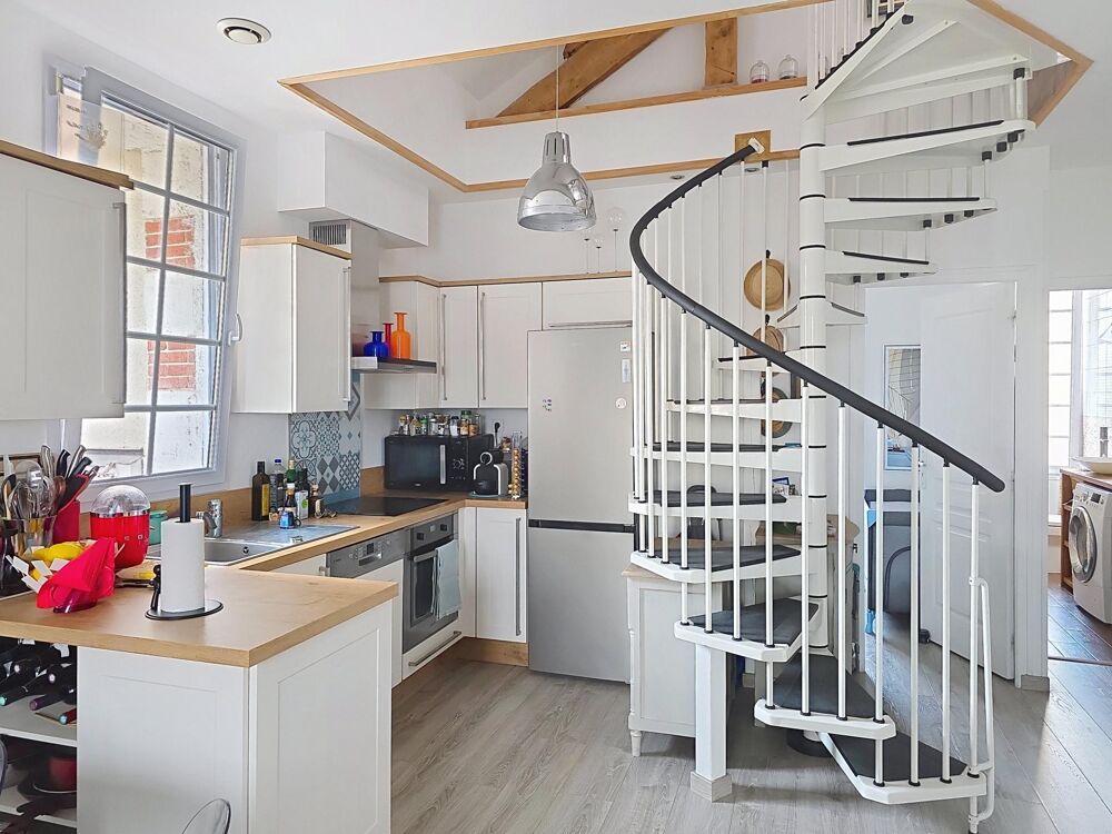 Appartement duplex en excellent état avec trois chambres quartier des grands hôtels