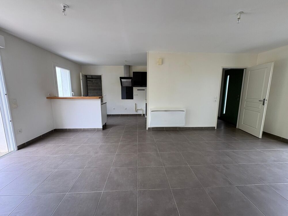 Maison Plain-pied, 3 chambres, garage, jardin, proche commerces