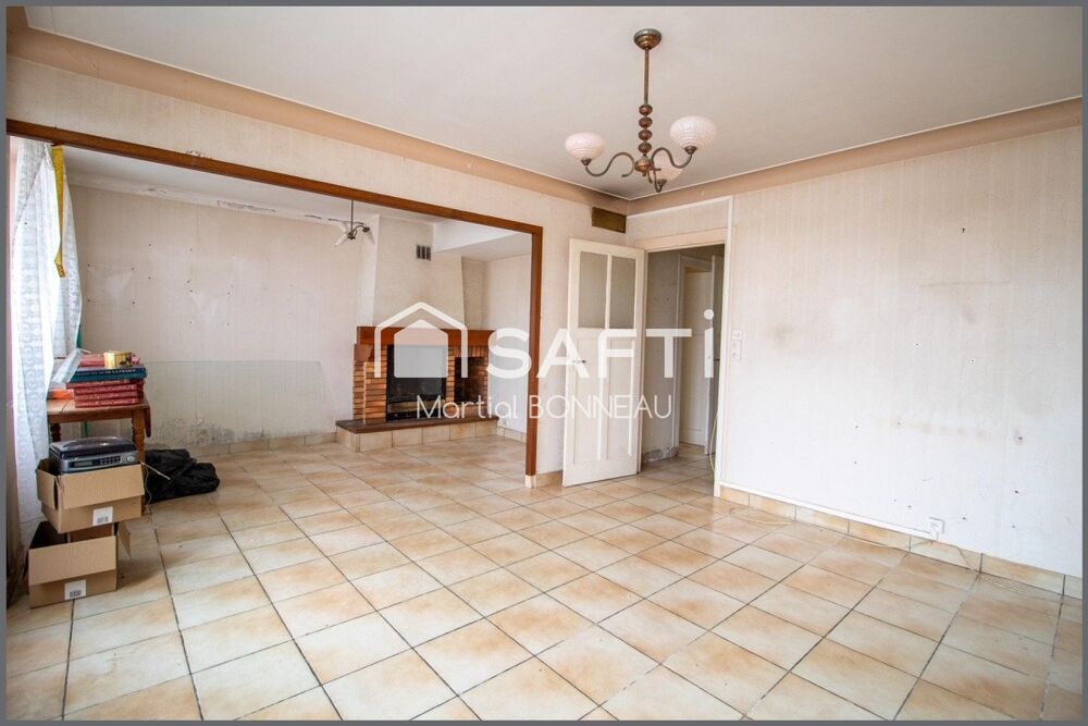 Au coeur du bourg, une maison où tout se fait à pied et où il fait bon vivre.