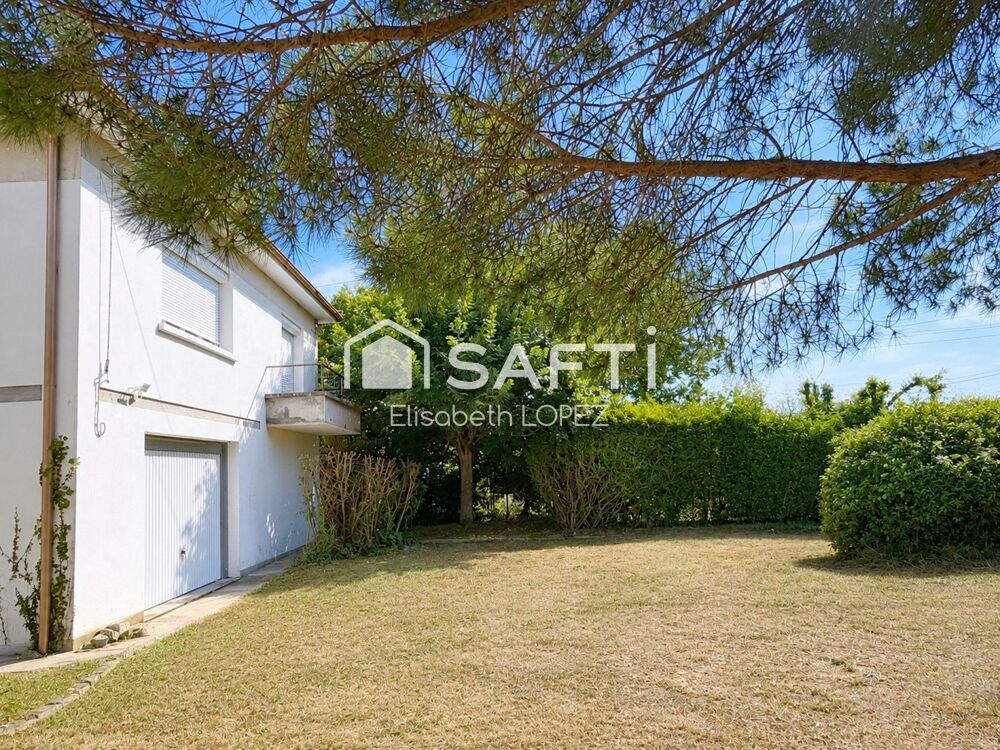 Maison familiale de 130 m² avec piscine et fort potentiel de rénovation sur 1 943 m² de terrain