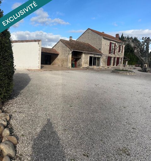   Mas en pierre avec de beaux espaces � ST ANDIOL Maison - 5 pi�ce(s) - 184 m�